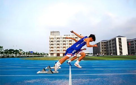 初三走体育特长生来得及吗