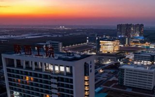 刚进大专能不能转专业?