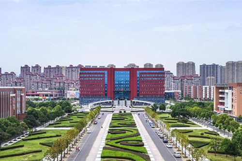 高一可以借读吗?费用多少