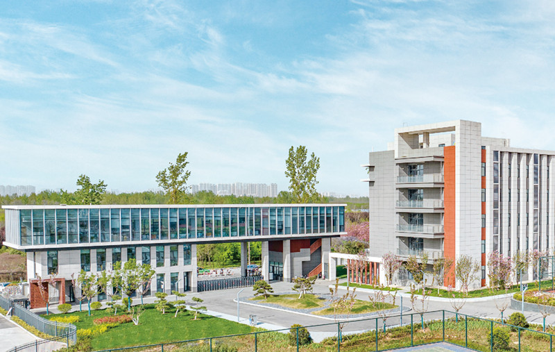 西安现代综合职业高中