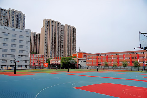 西安成才学校高新校区一角