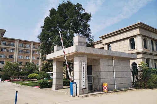 西安弗斯特艺术技工学校