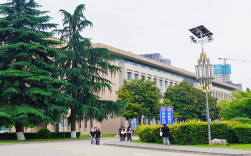 陕西工商职业学院